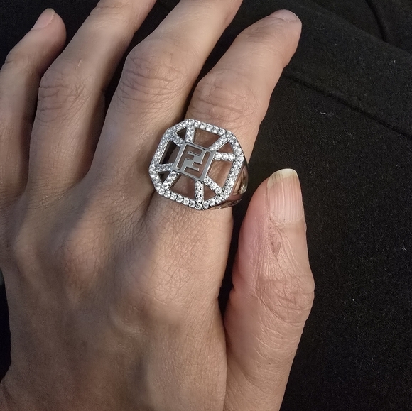 Men Fendi 18kwgp Elegant Silver Designer Ring